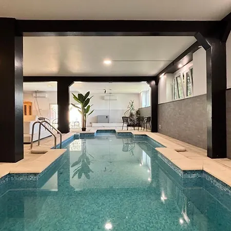 Vakantiehuis Le Viviani, Maison D'exception Avec Piscine Interieure Et Sauna *